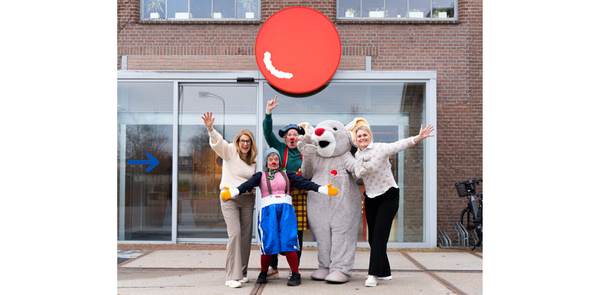 Zuivelhoeve en CliniClowns bundelen krachten voor kinderen in het ziekenhuis